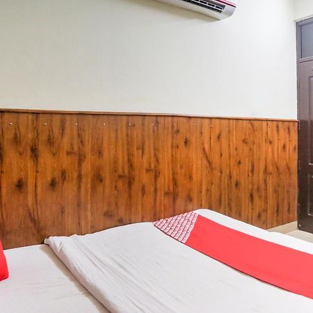 Hotel O Shri Sai Guest House 德里 外观 照片
