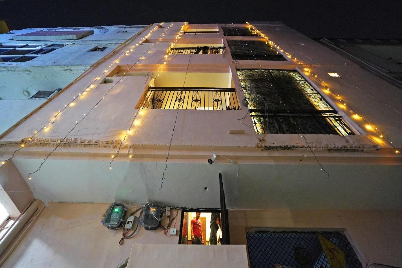 Hotel O Shri Sai Guest House 德里 外观 照片