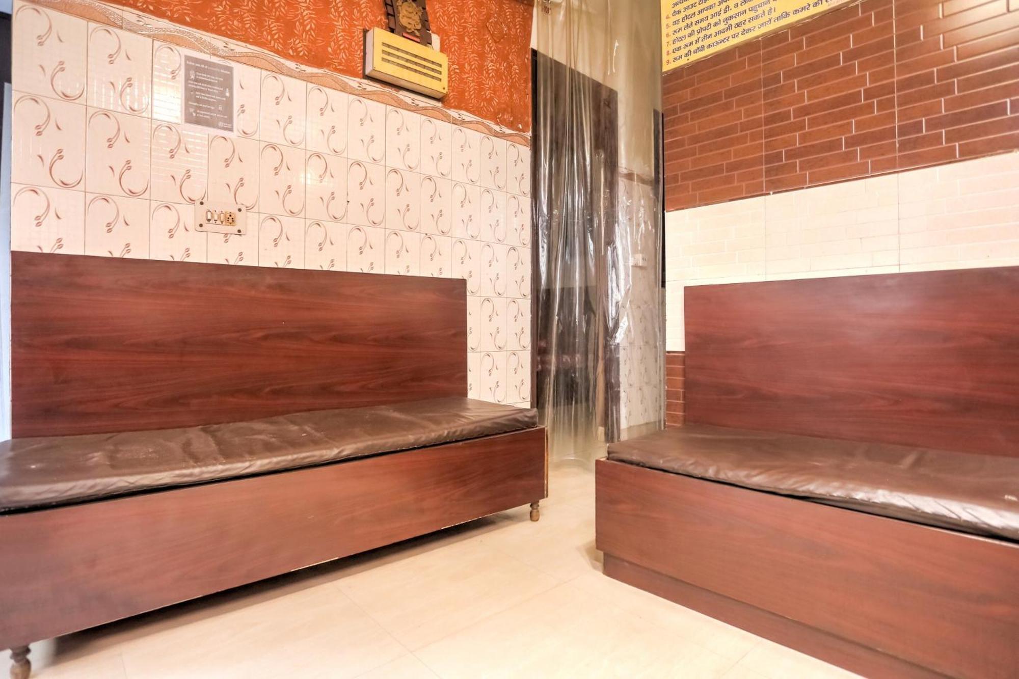 Hotel O Shri Sai Guest House 德里 外观 照片