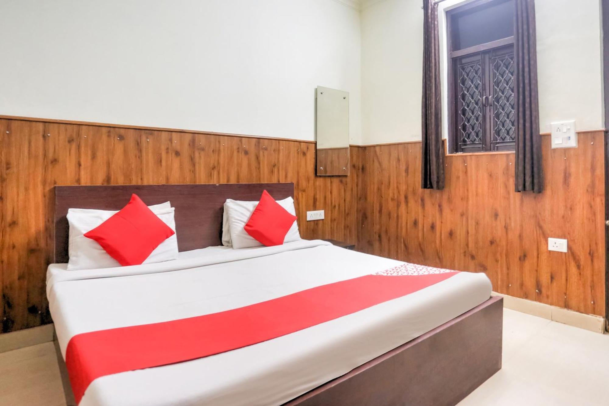 Hotel O Shri Sai Guest House 德里 外观 照片