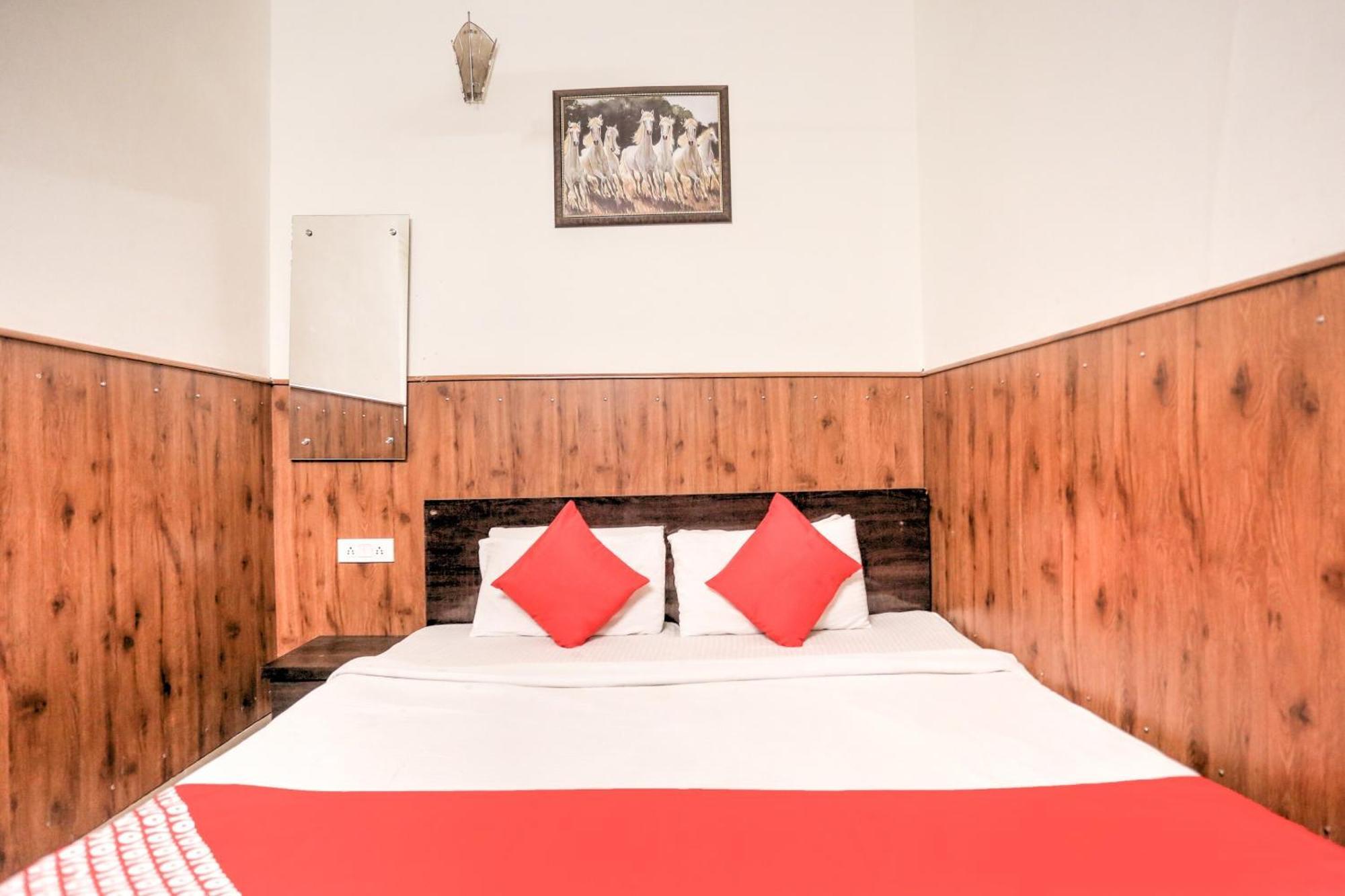 Hotel O Shri Sai Guest House 德里 外观 照片