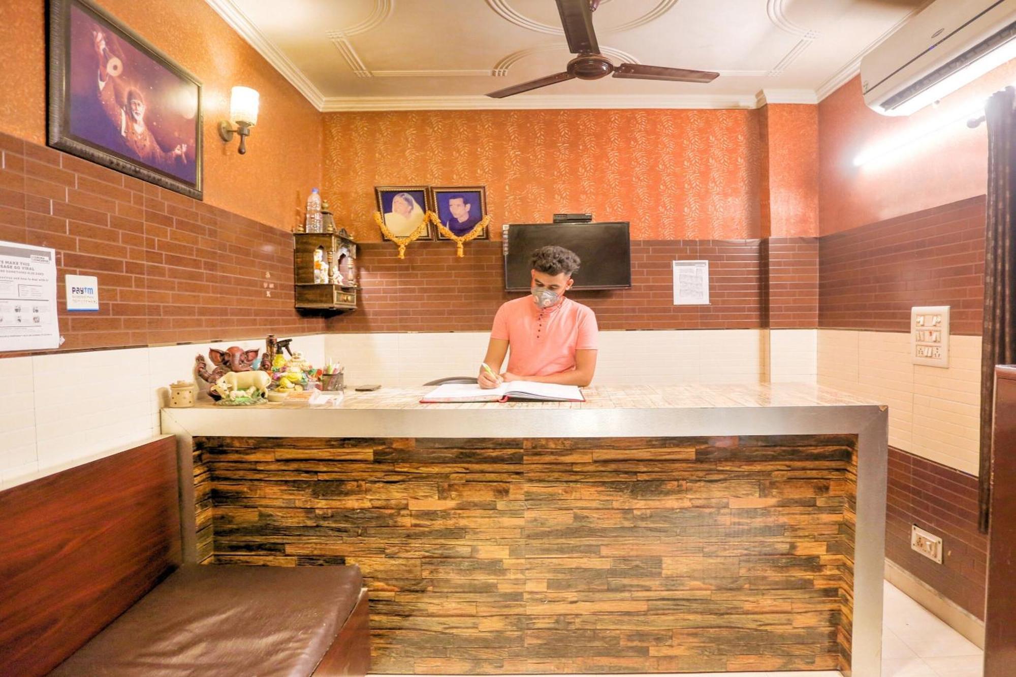 Hotel O Shri Sai Guest House 德里 外观 照片