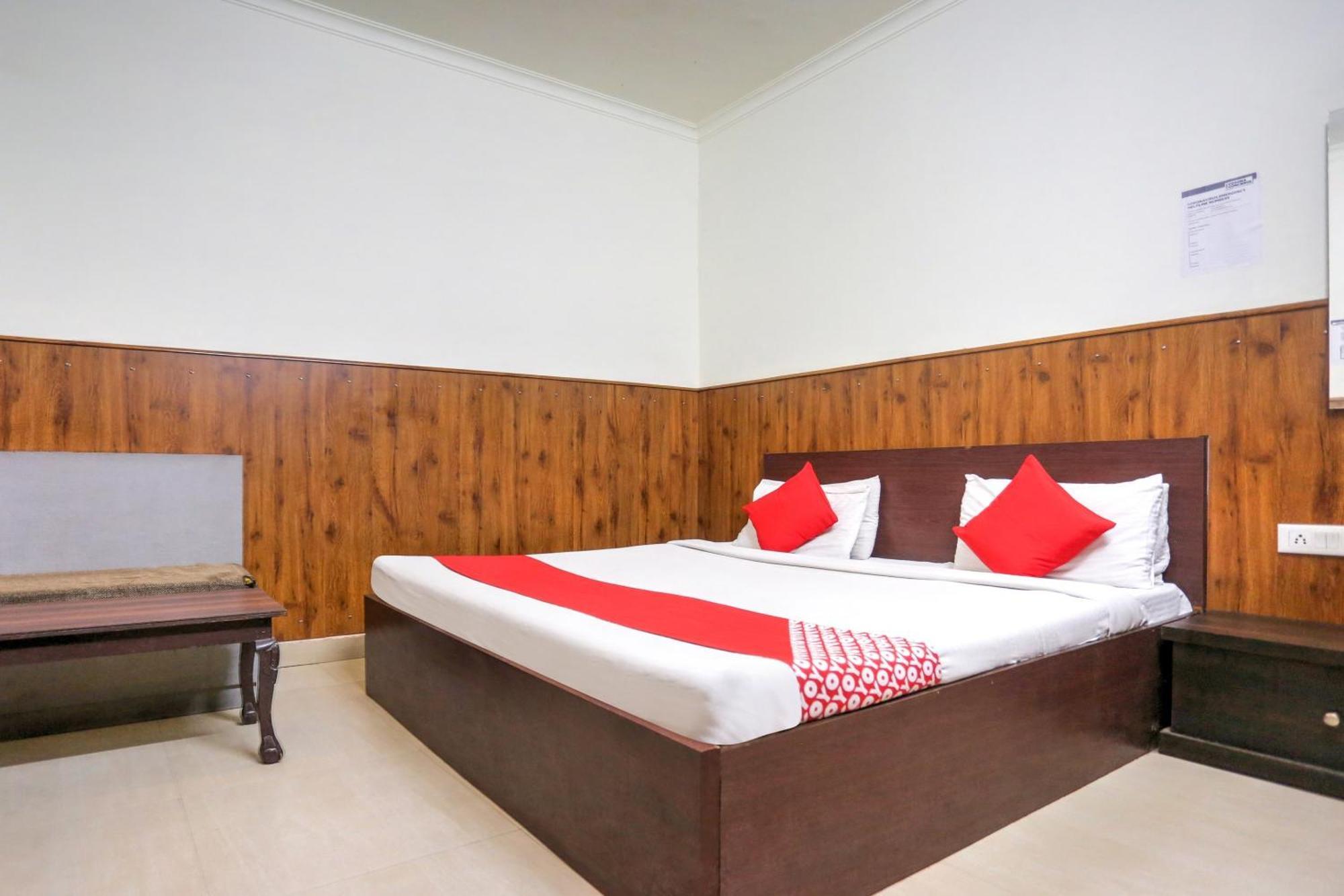 Hotel O Shri Sai Guest House 德里 外观 照片