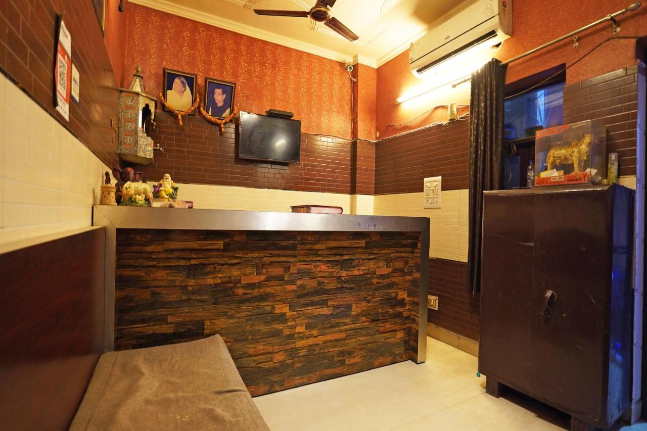 Hotel O Shri Sai Guest House 德里 外观 照片