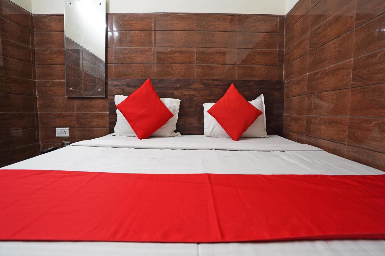 Hotel O Shri Sai Guest House 德里 外观 照片
